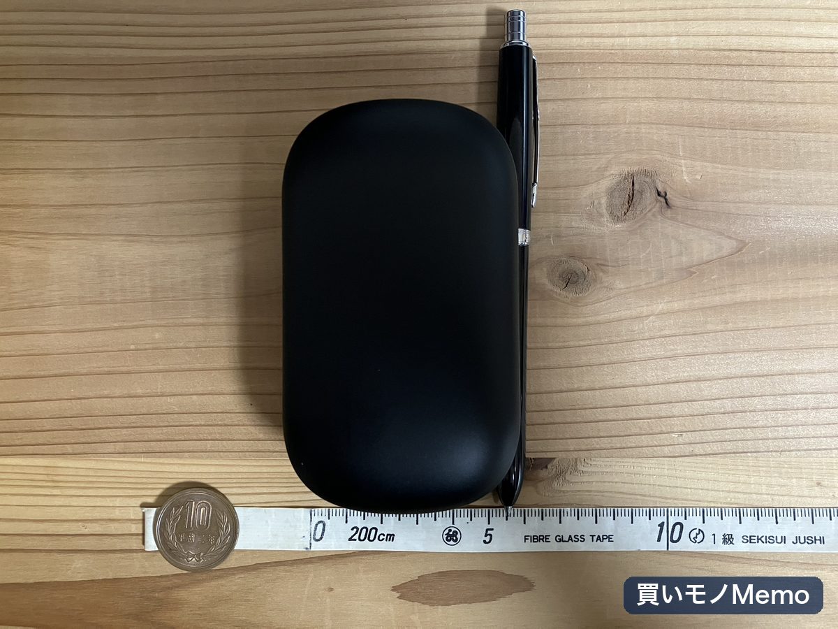 エレコム LBT-HSC41BK-ECのケースを縦向きに置いた実機写真