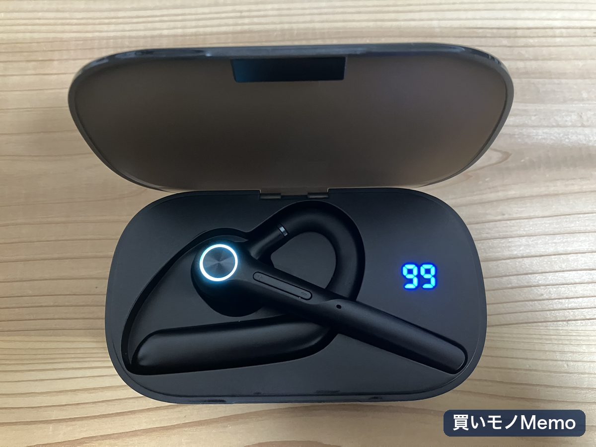 エレコム LBT-HSC41BK-ECの充電表示が見える実機写真